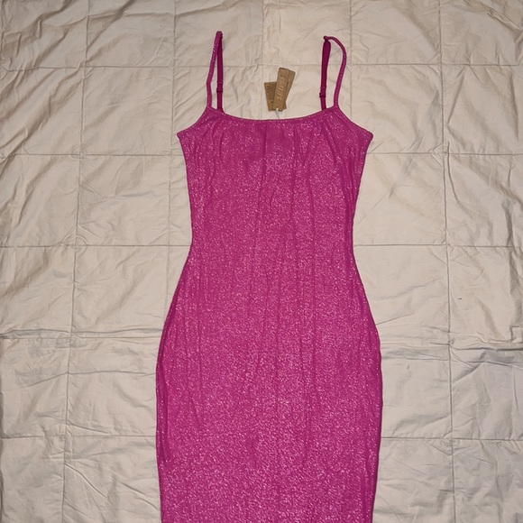 SKIMS SOFT LOUNGE SHIMMER LONG SLIP DRESS - Picture 3 of 9
